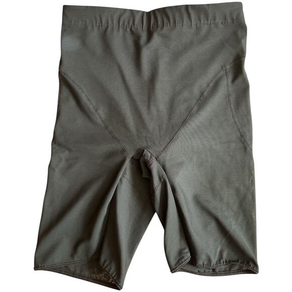 Leonisa Black Shaper Shorts, Small - Picture 1 of 4